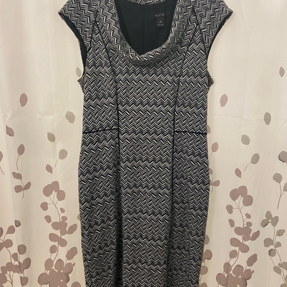 White House Black Market Black and White Zigzag Midi Dress Size 12